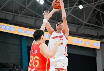 本赛季常规赛广厦与深圳交手两次，双方各取得一场胜利